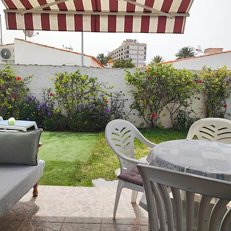 In Playa Del Ingles * Maspalomas (Gran Canaria)